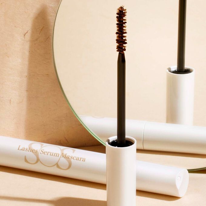 Serum rewitalizujące i odżywcza baza pod tusz do rzęs SOS Lashes Serum Mascara