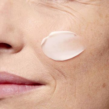 Krem na dzień Super Restorative do każdego rodzaju skóry