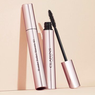 Pogrubiający i podkręcający tusz do rzęs Wonder Perfect Mascara 4D