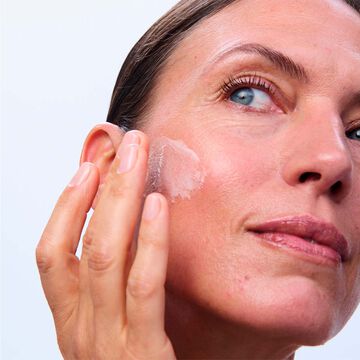 Krem na dzień Super Restorative do każdego rodzaju skóry