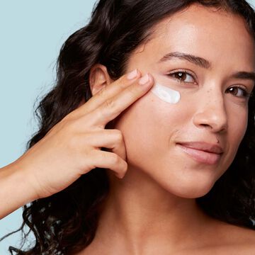 Pielęgnacja wokół oczu Total Eye Hydrate
