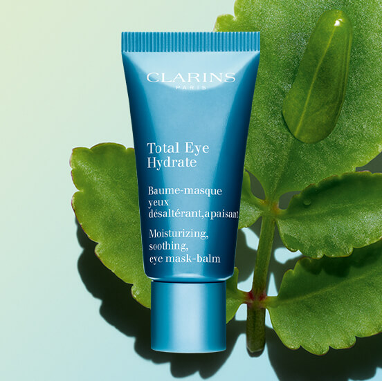 Total Eye Hydrate z tłem roślinnym